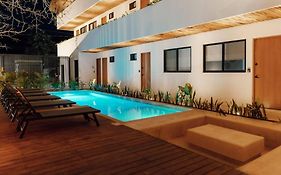 Cozy Apartment With Pool In Bacalar Center